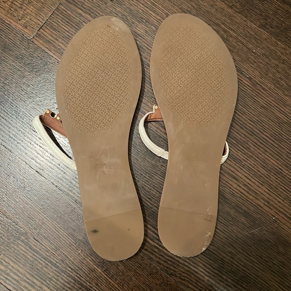Tory Burch T-Logo Thong Sandals With Saffiano Leather Size 9 - Picture 3 of 5